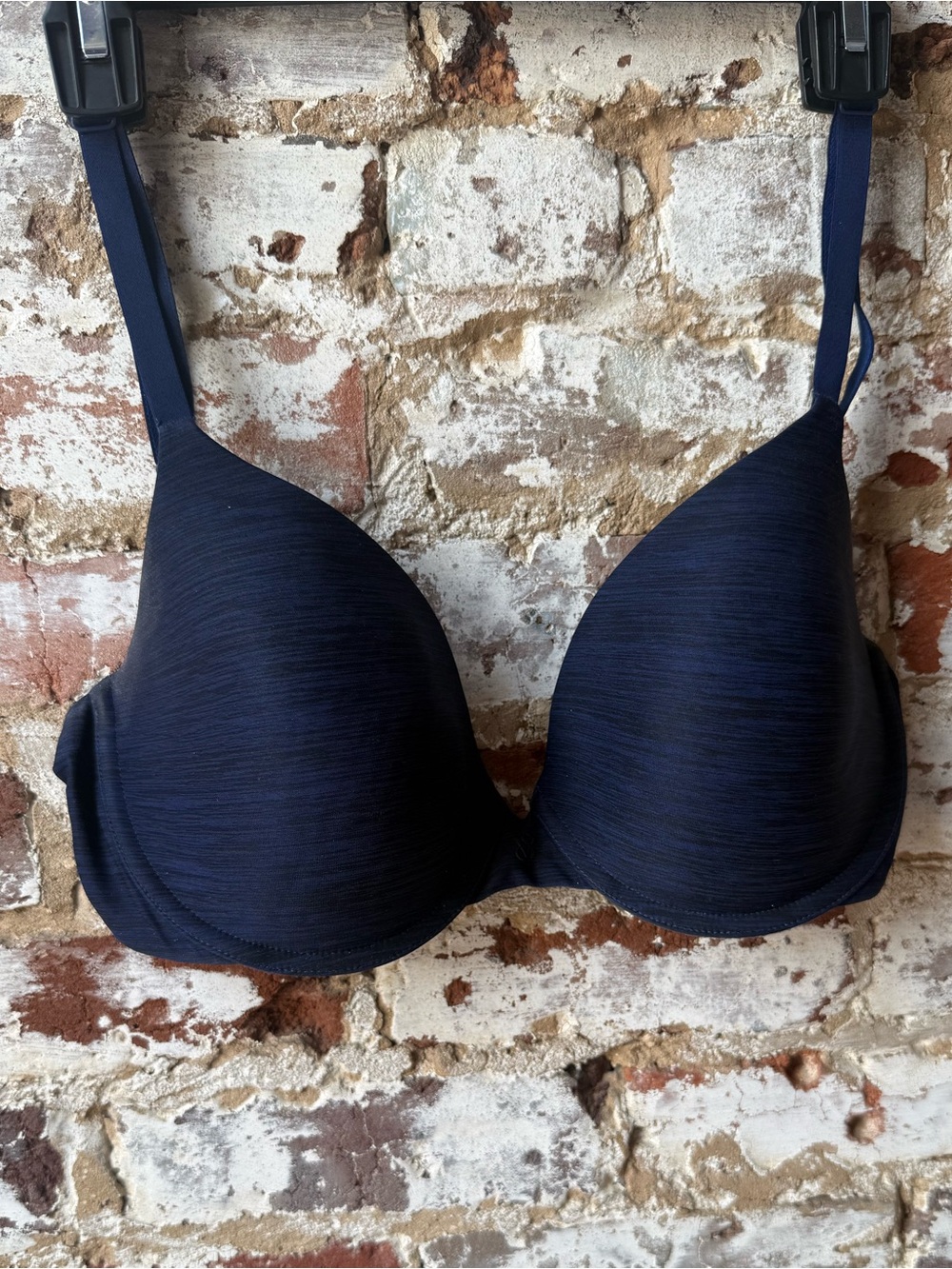 Victoria's Secret Navy T-Shirt Bra - Smooth Molded Cups